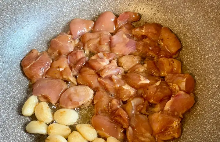 蒜頭炒雞肉食譜 蒜頭炒雞肉食譜