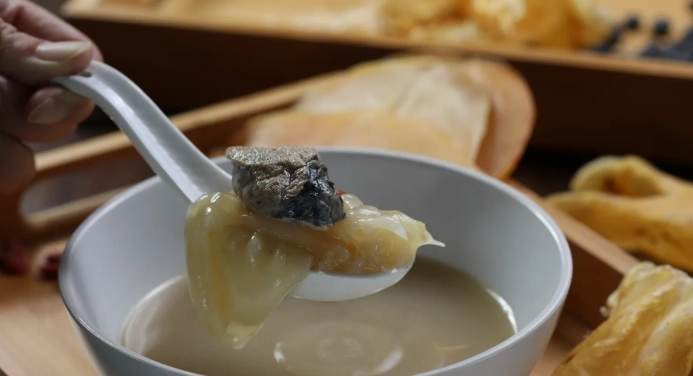 芝麻雞煲湯 做法
