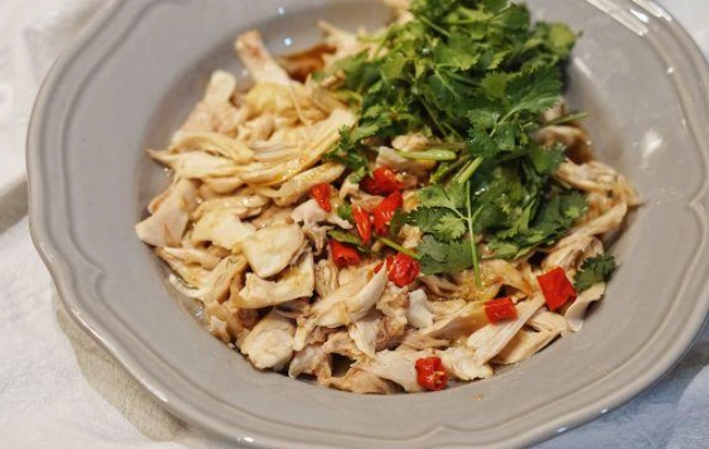 檸檬涼拌手撕雞食譜:完整教學與常見問題解答,清爽夏日必學 檸檬涼拌手撕雞食譜:完整教學與常見問題解答,清爽夏日必學