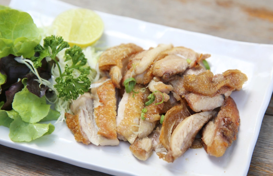 涼拌檸檬雞胸肉食譜大全:清爽低卡,輕鬆做出不乾柴的美味 涼拌檸檬雞胸肉食譜大全:清爽低卡,輕鬆做出不乾柴的美味
